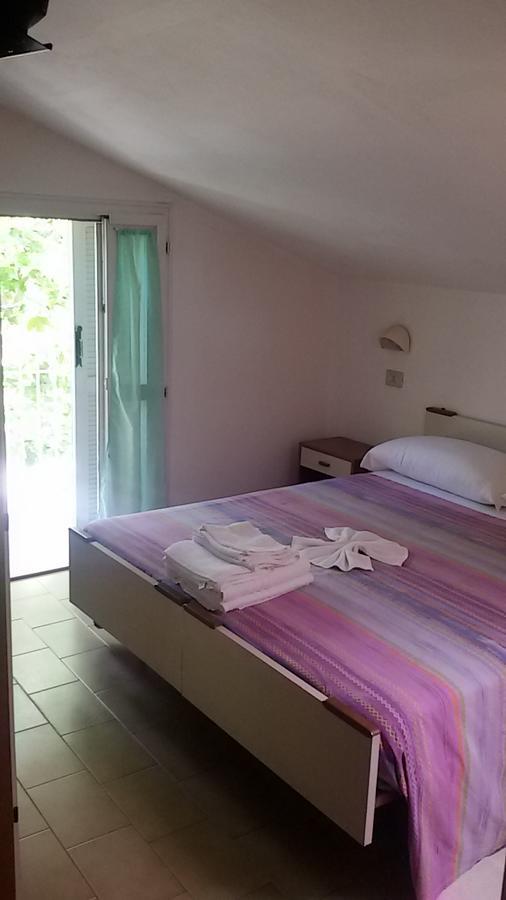 Hotel Elisabetta 2 Stelle Cattolica Exterior photo